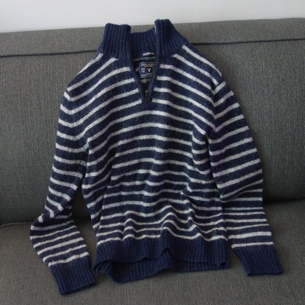 American Eagle Outfitters Classic Fit Blue and White Half Zip Sweater Size XS